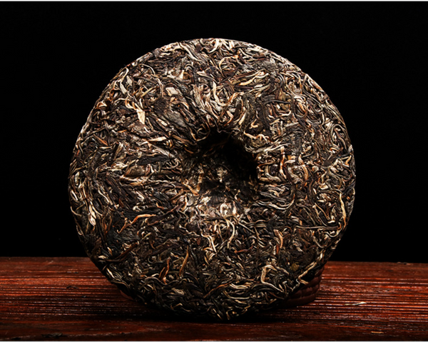 357g Yunnan Pu'er Tea Raw Tea Da Xueshan Lincang Ancient Tree Arborvitae