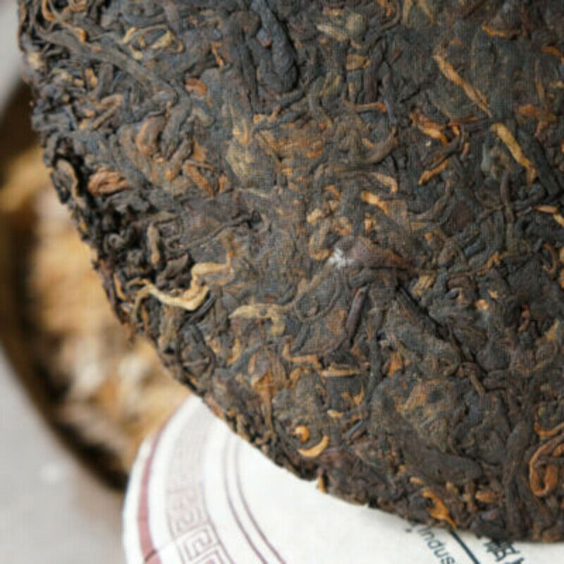 Lao Tong Zhi Ripe Pu-erh Tea 7978 Haiwan Old Comrade Puer Tea Cake 357g/12.59oz