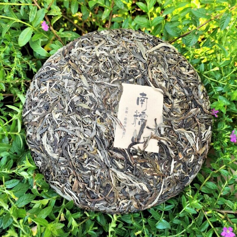 Nannushan Raw Pu'er Tea Cake Yunnan Meng Ma Pu'er Tea Leaves Cake Tea 12.6oz Secondary image