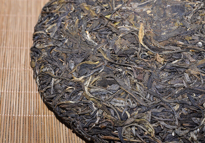 Yunnan Pu'er Raw Tea Cake 357g Pu'er Tea Cake Healthy Drink