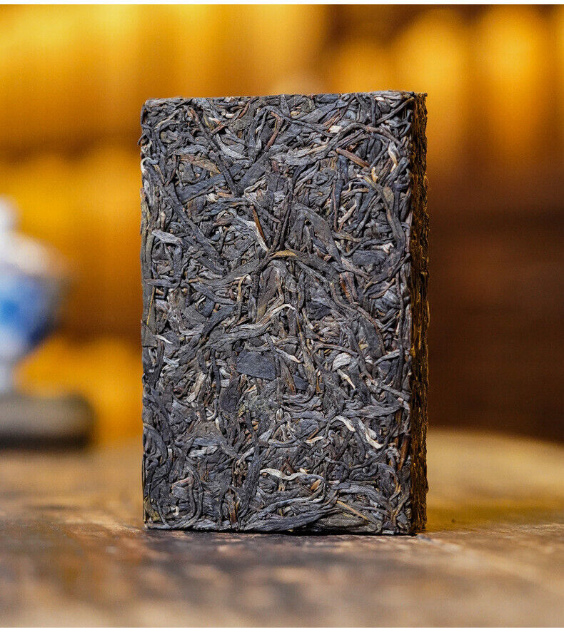 250g Yunnan Pu'er Raw Tea Ancient Tree Tea Brick 易武生茶砖 250克砖茶云南普洱生茶古树茶