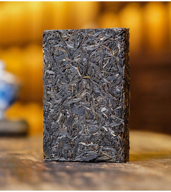 250g Yunnan Pu'er Raw Tea Ancient Tree Tea Brick 易武生茶砖 250克砖茶云南普洱生茶古树茶