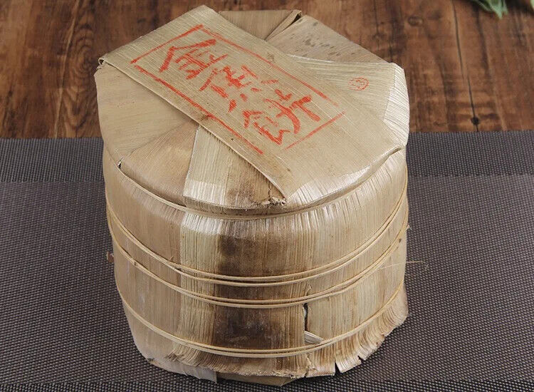 Goldfish Cake Pu'er Raw Tea Cake Old Tea Cake Collection Grade Qizi Cake