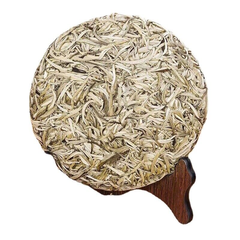 357g Yunnan Baihao Yinzhen white tea cake moonlight white tea leaves whole buds Secondary image