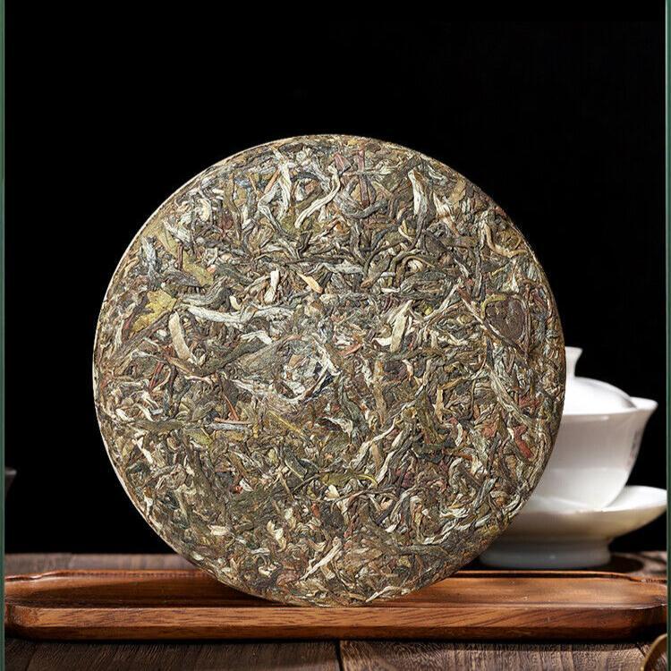 Refreshing & Aromatic Yunnan's Signature 357g Pu'er Raw Tea Qizi Cake