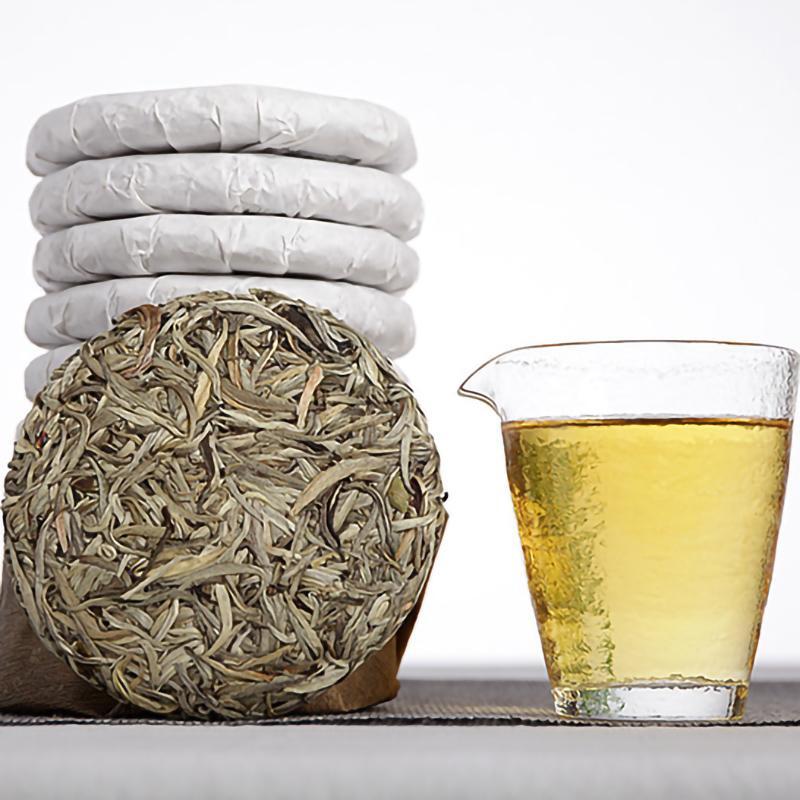 100g Yunnan Moonlight White Tea, Silver Needle & White Hair - Premium Old Tea Main image