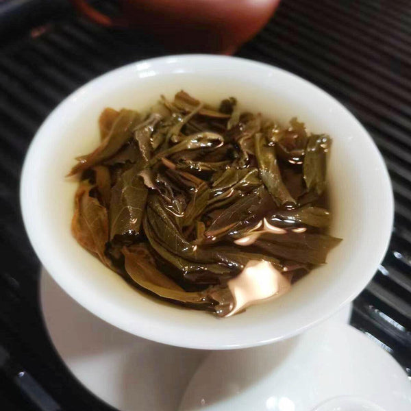 High-quality Certified Organic Yunnan Pu'er raw tea cake Lao Banzhang 357g