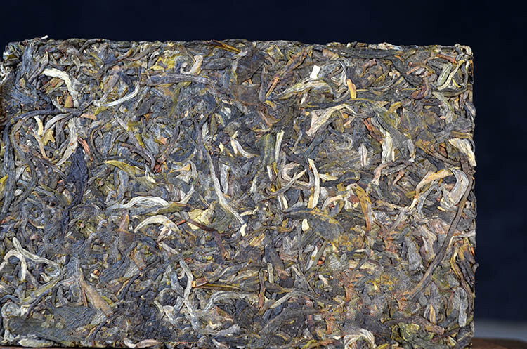 Yunnan Pu'er Raw Tea Brick Ancient Tree Tea 250g Pu'er Tea Brick