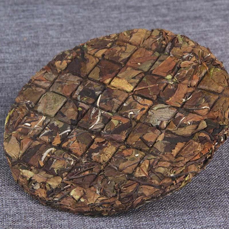 200g ancient Tree Tea Old Pu-erh tea weak tea Tea cake Sweet and tasty