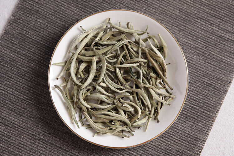 2024 Premium  Yunnan Pu'er Raw Baihao Yinzhen White Tea Loose Leaf 500g
