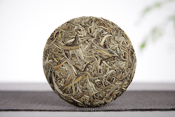 Yunnan Small Cake Moonlight White Old White Tea 100g Baihao Silver Needle Tea