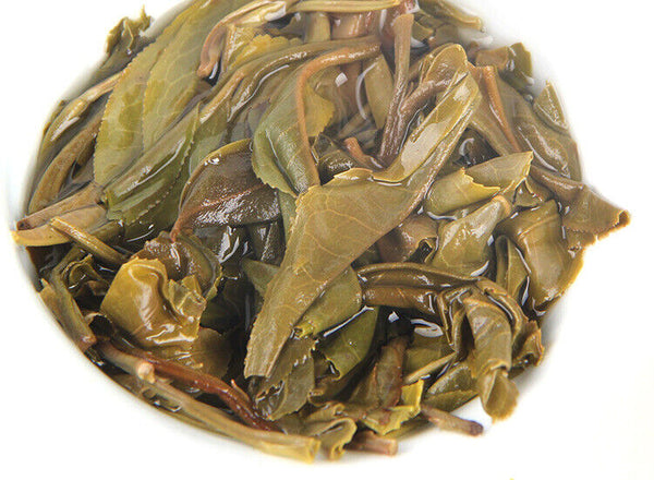 Yunnan Menghai Pu'er Raw Tea Cake Black Tea 357g 易武高山青饼
