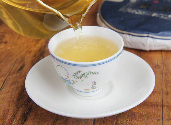Yibang Gong Tea Cake Yunnan Early Spring Ancient Tree Pu'er Raw Tea