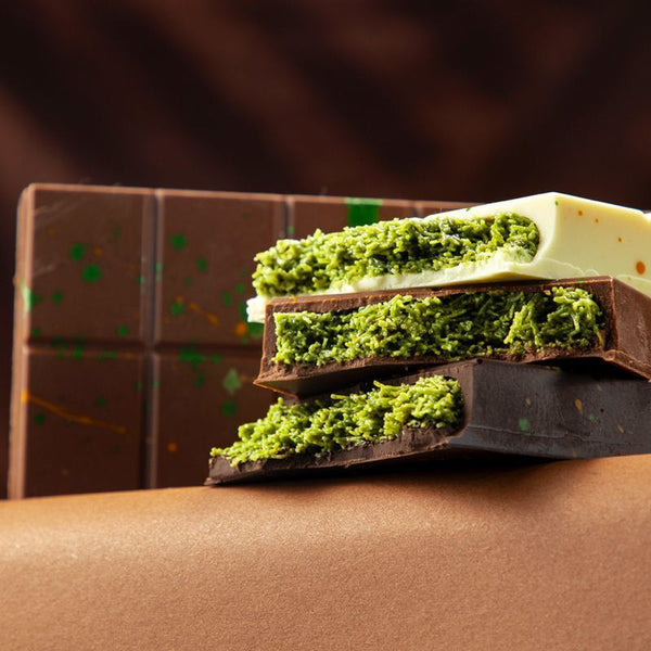 Dubai Style Pistachio Sandwich Chocolate