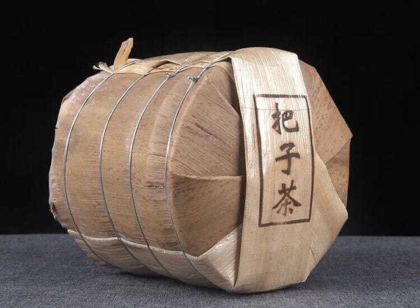 Pu'er Tea Daxueshan Ancient Tree Tea Pu'er Raw Tea Bazi Tea Handmade Tea 400g