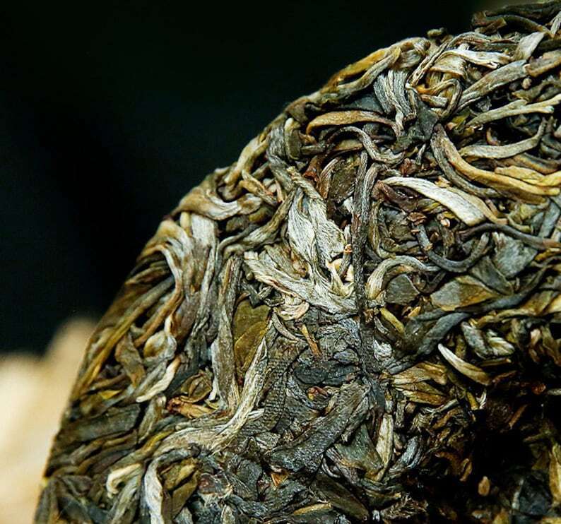 HELLOYUNG TEA -[Puerh] "Iceland Nan Po" Raw Puerh Tea Cake 357g