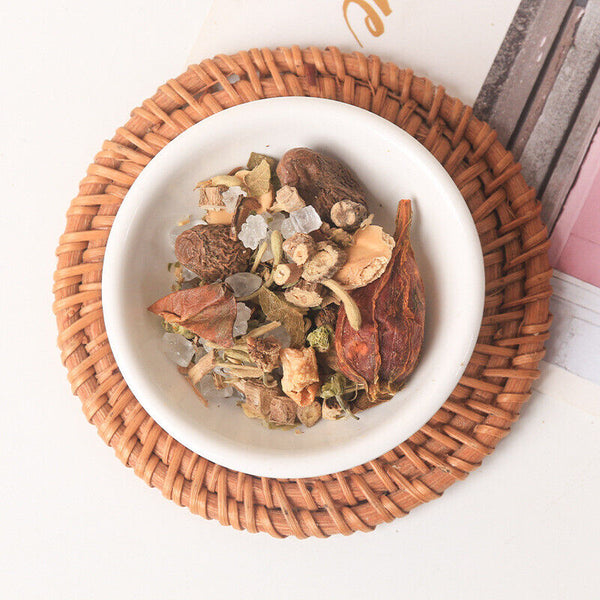 Honeysuckle and Loquat Tea with Licorice and Chrysanthemum Herbal Tea