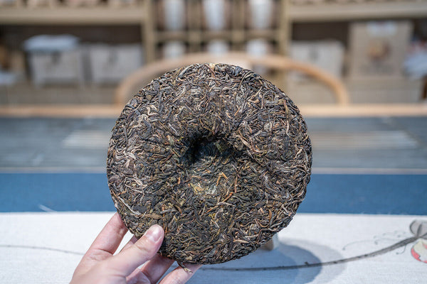 357g Yunnan Pu'er Tea Raw Tea Bulang Mountain Ancient Tree Tea Cake