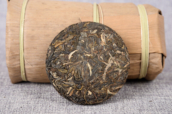Yunnan Pu'er Tea Leaves Yiwu Tea Cake Raw Pu'er Tea Cake 50g