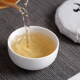 Yunnan Pu erh tea, Pu erh raw tea cake 100g wholesale in large quantities