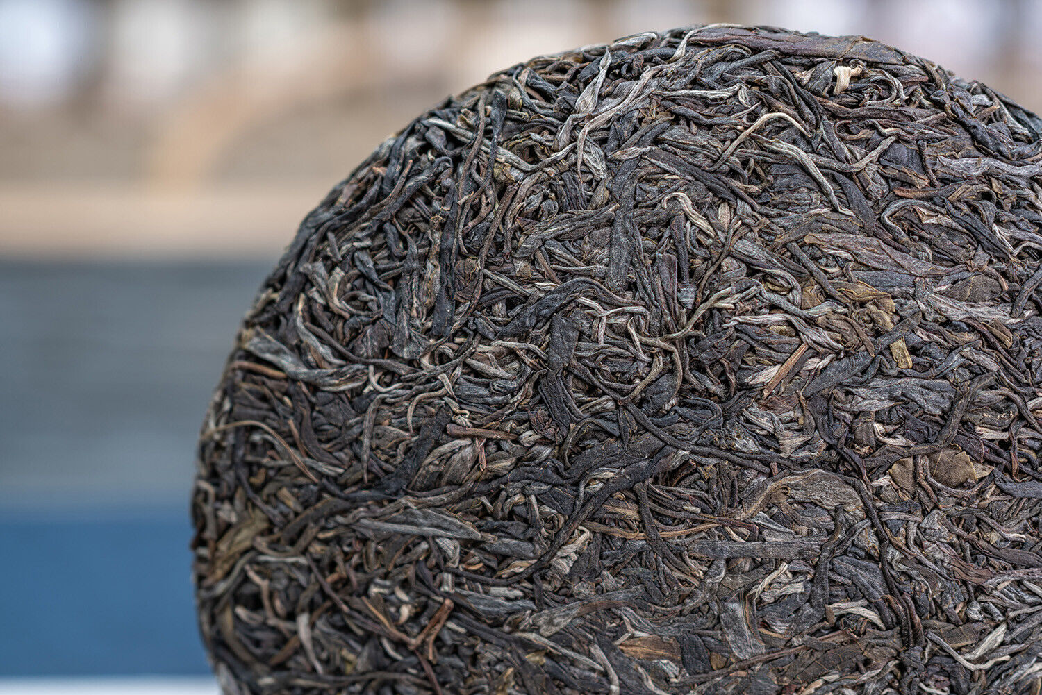 357g Yunnan Ancient Tree Pu'er Tea Yiwu Baihua Tree Pu'er Raw Tea Cake