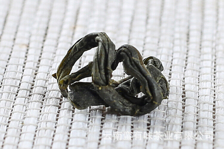 500g Yunnan Yunnan green early spring big leaf green tea back to the cage tea