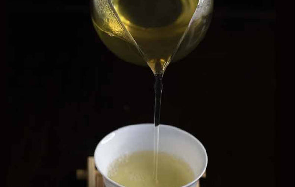Yunnan Tea Python Turnip Raw Tea Ancient Tree Pu-erh Tea 357g Cake Tea