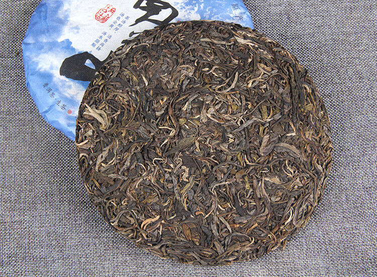 Pu'er Raw Tea Cake Yunnan Tea Cake 年南糯山古树纯料普洱茶生茶饼云南七子饼茶357g
