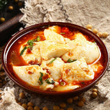 Bean curd jelly served with sauce, bean milk powder, tofu pudding pudding powder