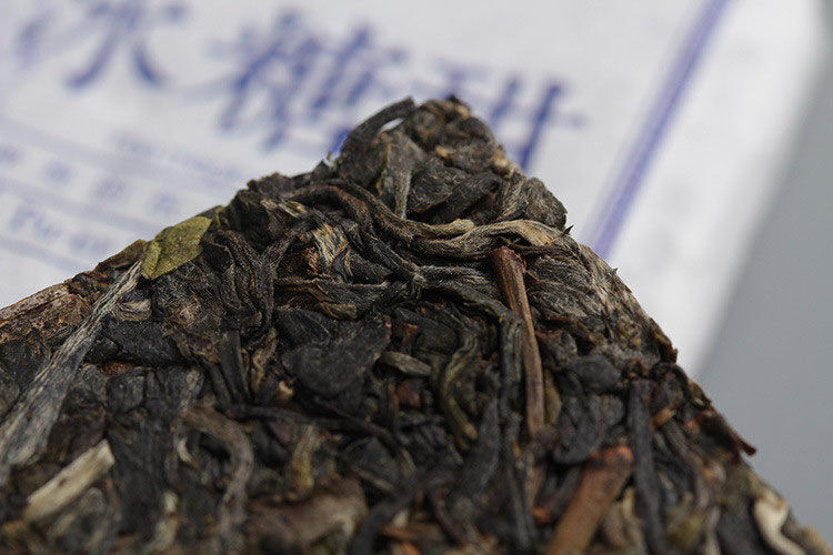 Yunnan Puerh Tea Iced Sweet Big Tree Puerh Raw Tea Brick Spring Tea 45g