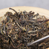 Natürlicher Bambus Korb Pu-erh Grüner Tee Top 500g Antiker Raw Pu'er Tee Kuchen