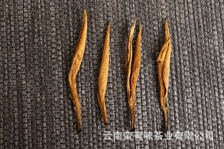 500g Yunnan Yunnan black tea Fengqing big gold needle honey golden needle tea