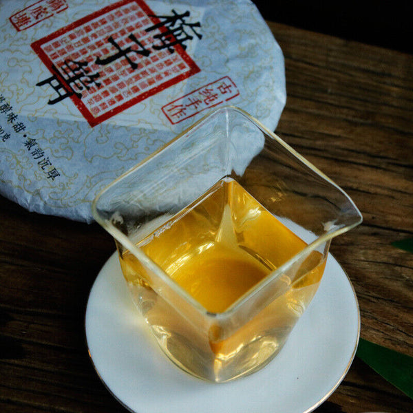Plum turnip potted pond ancient tree raw tea cake cold plum aroma and deep charm