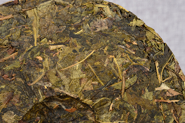 357g Puerh Tea Hundred Year Old Tree Raw Tea Cake Golden Leaf Puerh Tea Cake