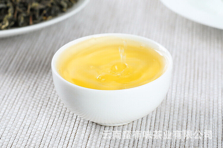 500g Yunnan Yunnan green early spring big leaf green tea back to the cage tea