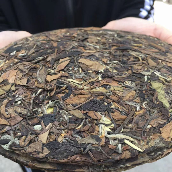 Fuding Gongmei white cake tea sun white tea Natural Puer Tea Cake 100g/3.52oz