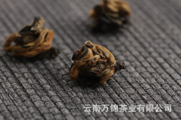 500g Yunnan Fengqing early spring Yunnan black tea honey fragrance red conch