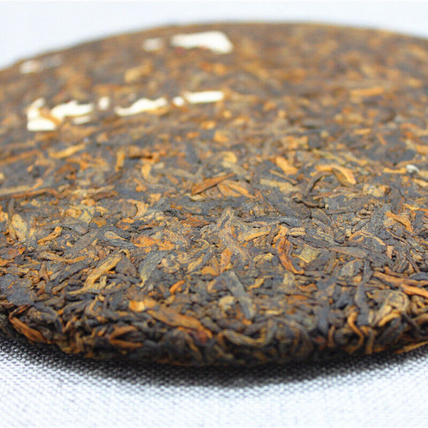 High Quality 357g Yunnan Pu'er Tea Golden Bud Cake Tea Ripe Pu'er Tea