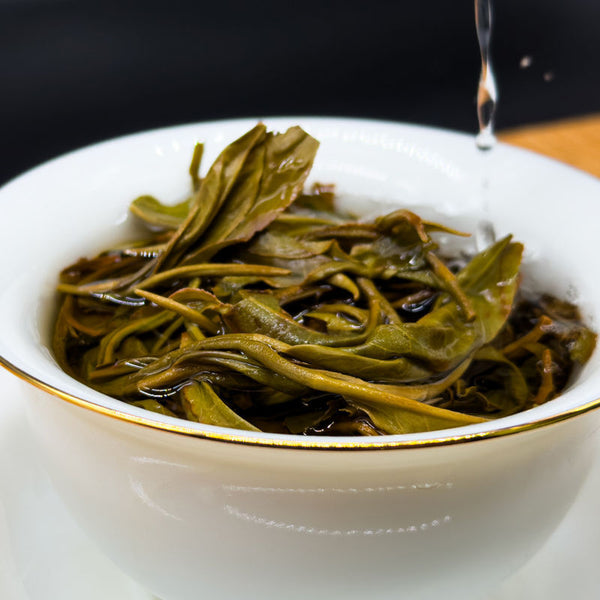 Yunnan Authentic Puerh Raw Tea Iceland Ancient Tree Spring Tea Raw Tea 357g