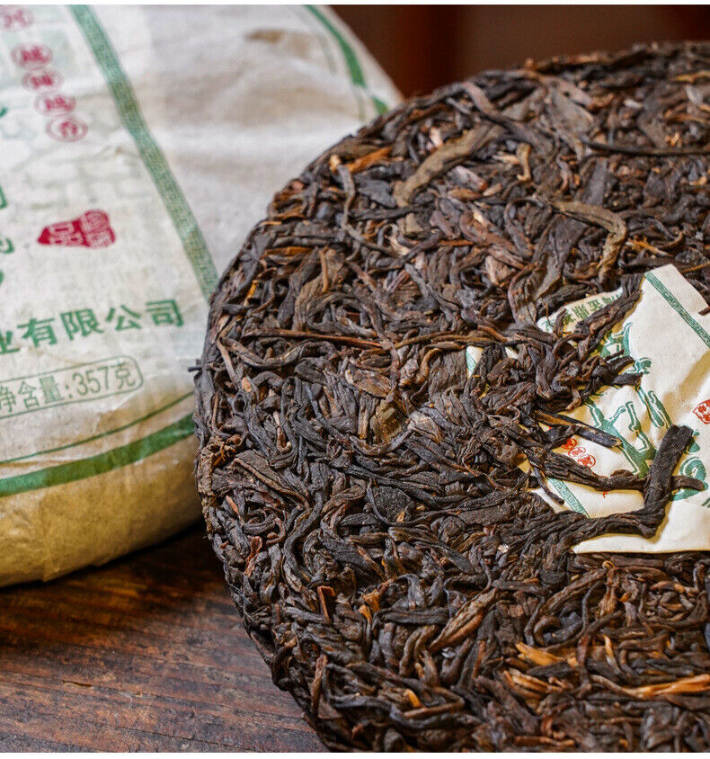 357g Puerh Raw Tea Cake Menghai Raw Tea Cake Yunnan Pu'er Tea