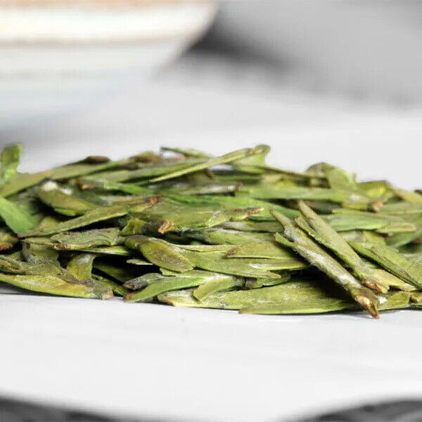 China Hangzhou Longjing Green Tea Leaves High Quality Organic Green Tea 250g Secondary image