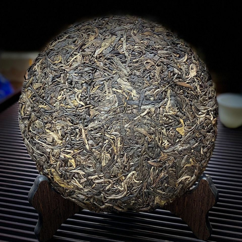 Iceland Puer Spring Tender Leaf Sheng Puerh Tea 357g Yunnan Mengku
