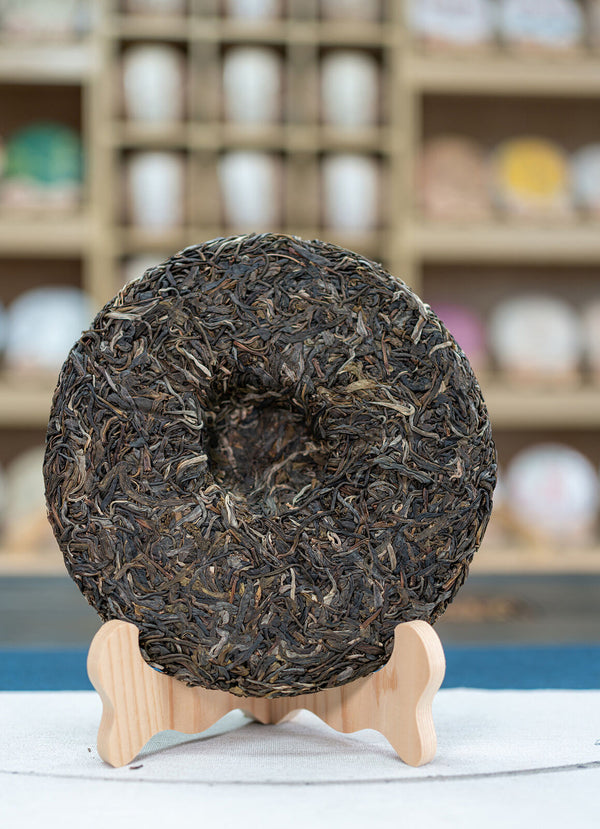 357g Yunnan Ancient Pu'er Tea Cake Jingmai Mountain Milanxiang Puer Raw Tea Cake