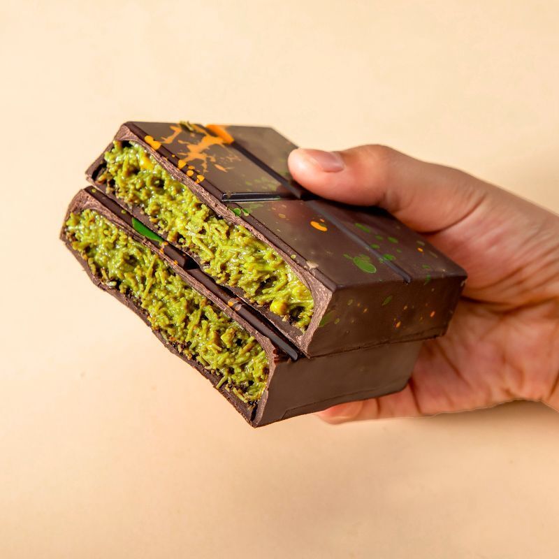 Dubai Style Pistachio Sandwich Chocolate Secondary image