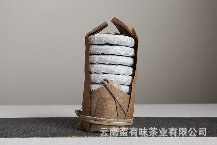 50g Yunnan Pu'er Tea Xigui Old Tree (Green Mountain) Pu'er Raw Tea Cake