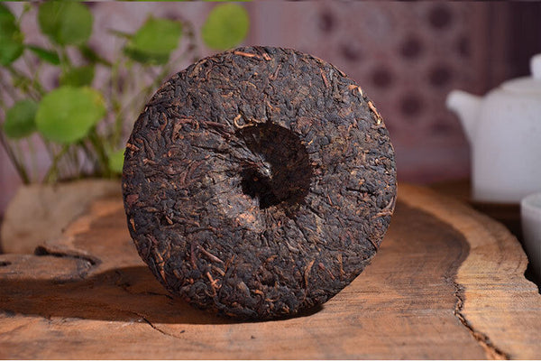 Pu'er Tea Cake Cooked Tea Cake Class Seal Golden Bud Cake Palace Puerh Tea 357g