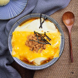 Bean curd jelly served with sauce, bean milk powder, tofu pudding pudding powder