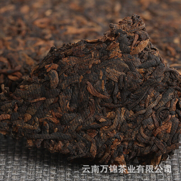 Yunnan Pu'er Menghai Banzhang Ancient Rhyme Big Tree Old Tree Ripe Tea
