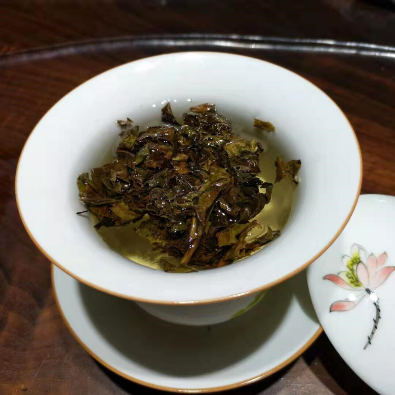 Yunnan Ancient White Tea 357 Grams Seven Cakes White Tea Yunnan Old White Tea Secondary image