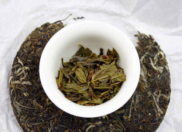 357g Yunnan Pu-erh Cake Tea Raw Pu Icelandic Alcohol Yiwu Menghai Xigui Tea